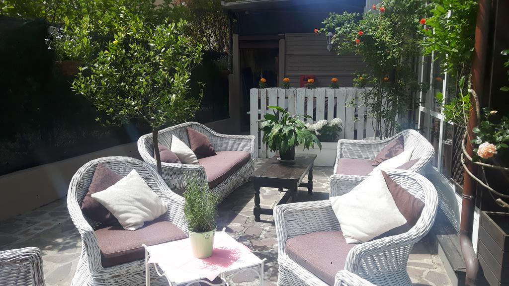 Hotel Helvetia Milano Marittima Exterior photo