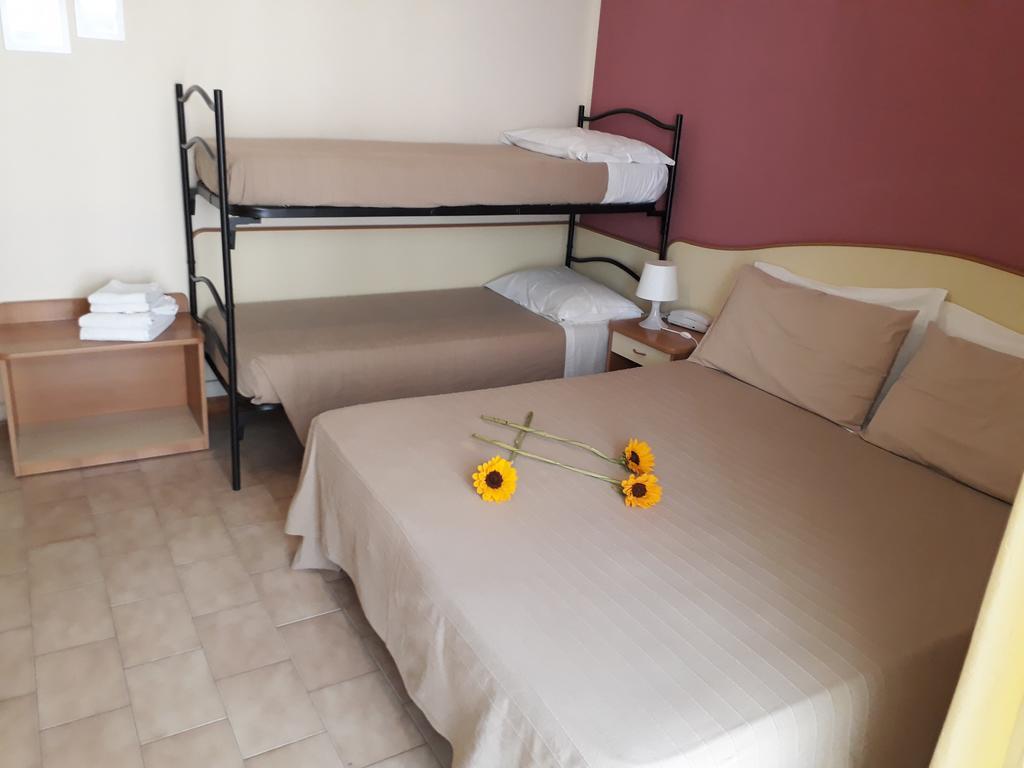 Hotel Helvetia Milano Marittima Exterior photo