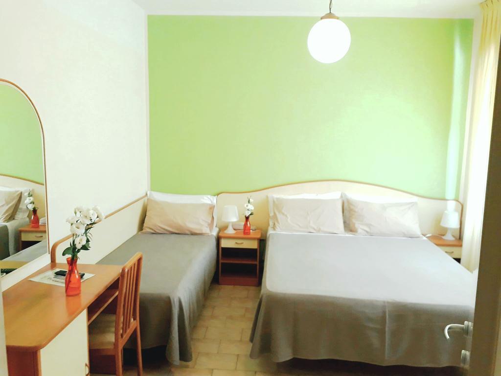 Hotel Helvetia Milano Marittima Exterior photo